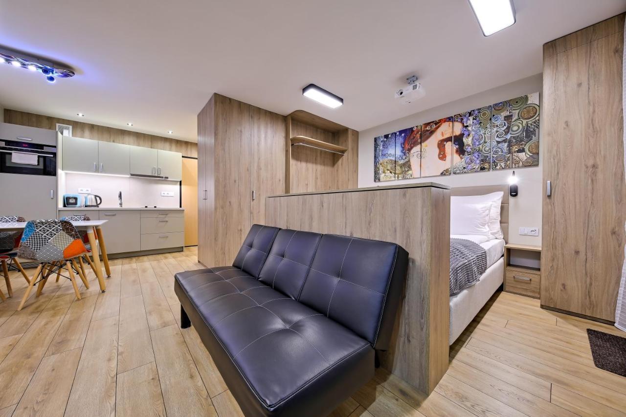 Inpoint Apartments G11 Near Old Town & Kazimierz District & Parking Option Krakow Exterior photo