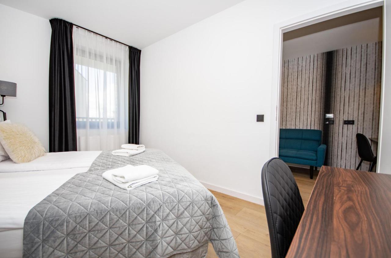 Inpoint Apartments G11 Near Old Town & Kazimierz District & Parking Option Krakow Exterior photo