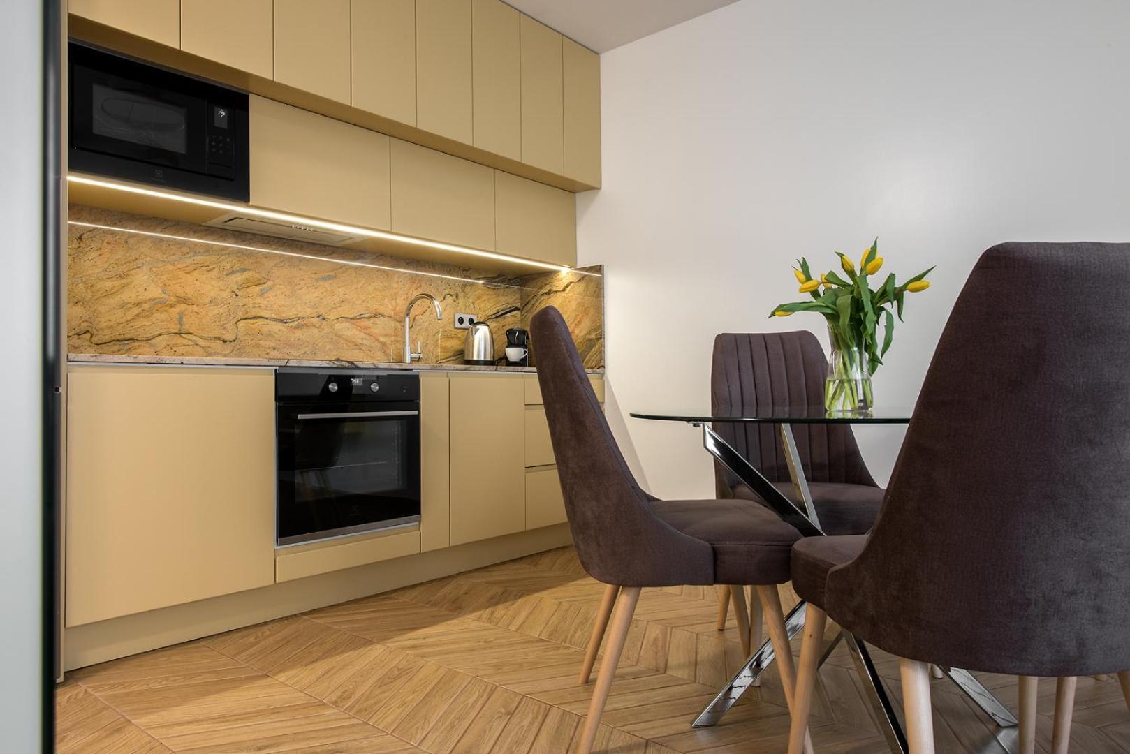 Inpoint Apartments G11 Near Old Town & Kazimierz District & Parking Option Krakow Room photo